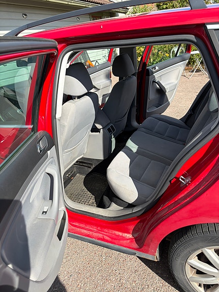 Volkswagen Golf V 3 of 6