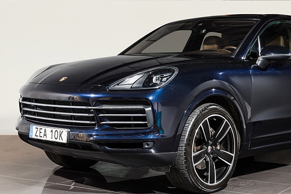 Porsche Cayenne 3 of 30
