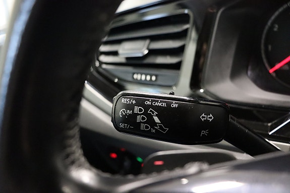 Volkswagen Polo 19 of 24