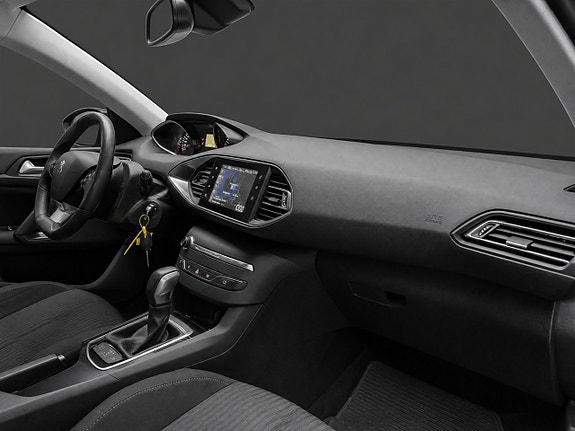 Peugeot 308 SW 16 of 18