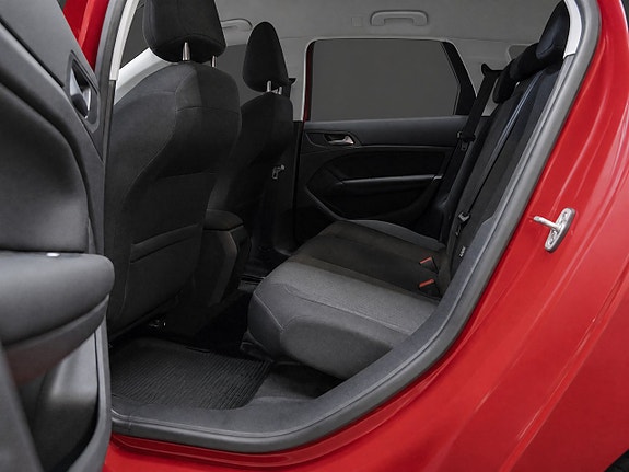 Peugeot 308 SW 17 of 18