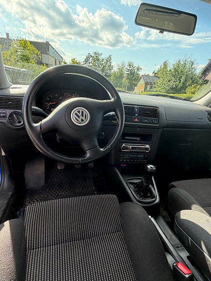 Volkswagen Golf IV 3 of 4