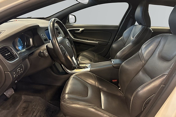 Volvo V60 5 of 6