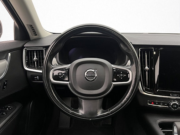 Volvo V90 14 of 30