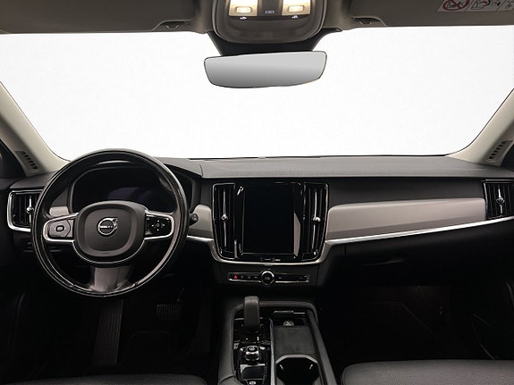 Volvo V90 13 of 30
