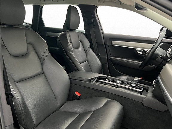 Volvo V90 25 of 30