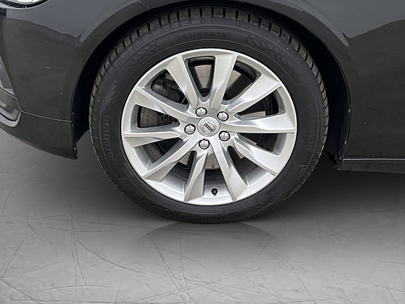 Volvo V90 27 of 30