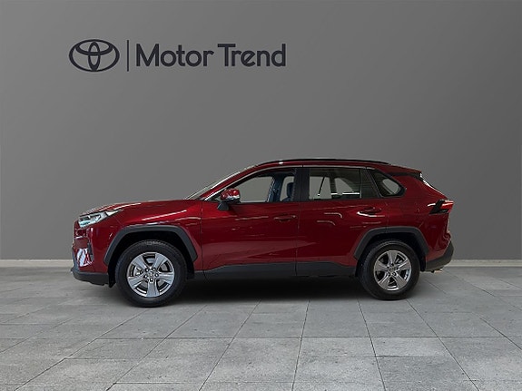 Toyota RAV4 3 of 11