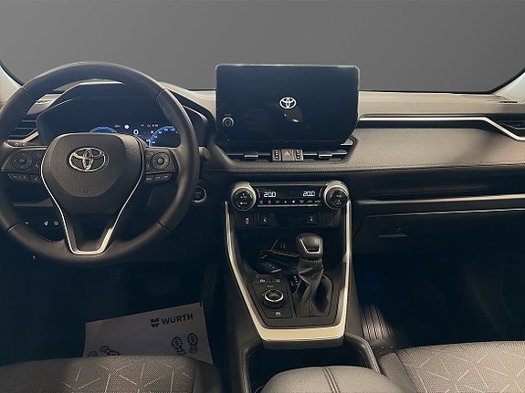 Toyota RAV4 9 of 11