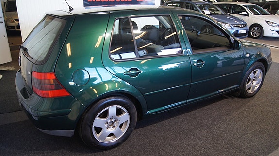 Volkswagen Golf I 2 of 10