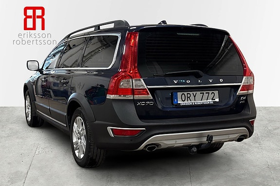 Volvo XC70 3 of 6