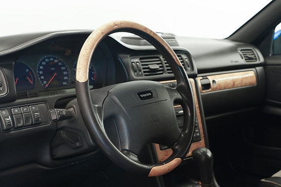 Volvo V70 18 of 20