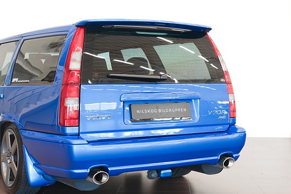 Volvo V70 11 of 20