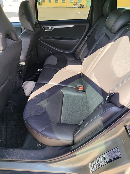 Volvo XC70 5 of 7