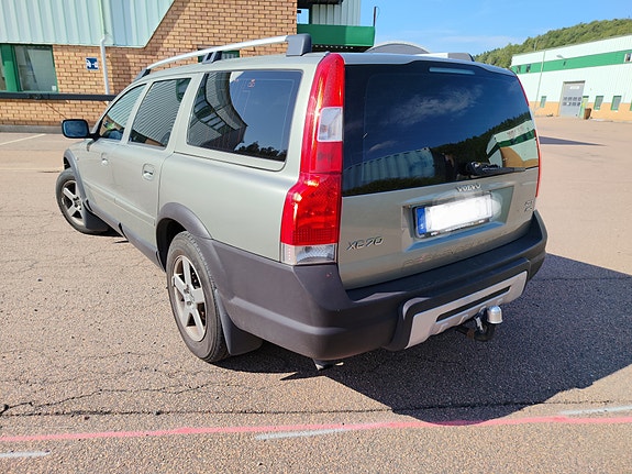 Volvo XC70 3 of 7