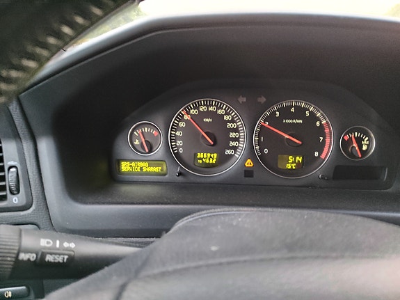 Volvo XC70 7 of 7