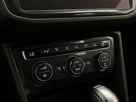 Volkswagen Tiguan 22 of 27