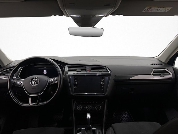 Volkswagen Tiguan 14 of 27