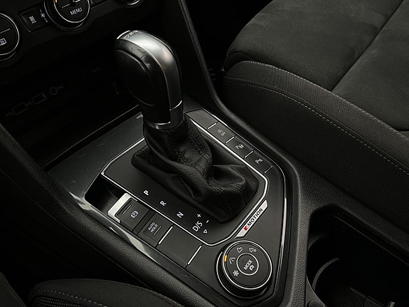 Volkswagen Tiguan 25 of 27