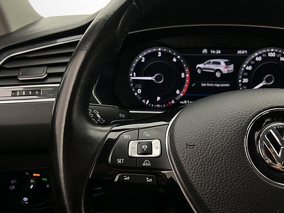 Volkswagen Tiguan 17 of 27