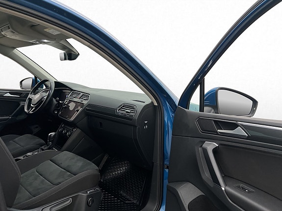 Volkswagen Tiguan 26 of 27
