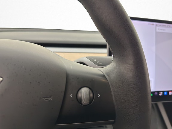 Tesla Model 3 18 of 30