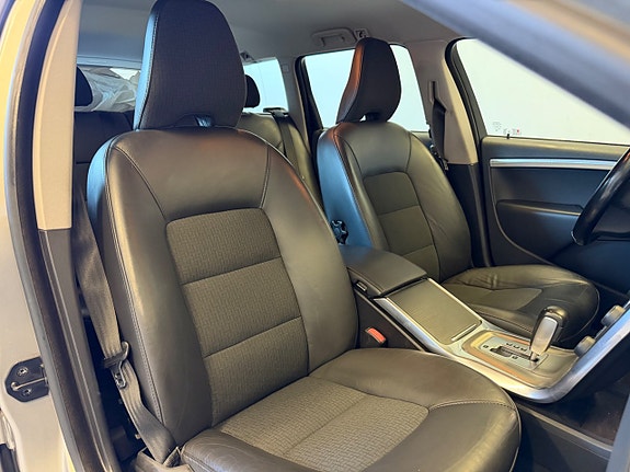 Volvo V70 7 of 13