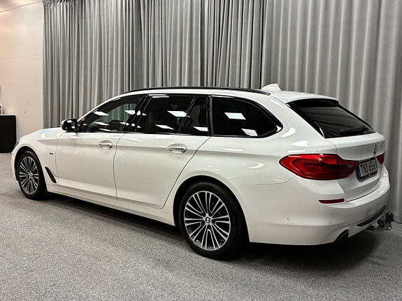 BMW 520d 3 of 16