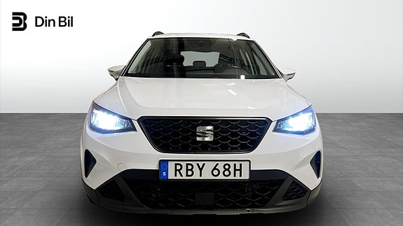 Seat Arona 4 of 18