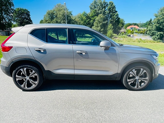 Volvo XC40 3 of 7