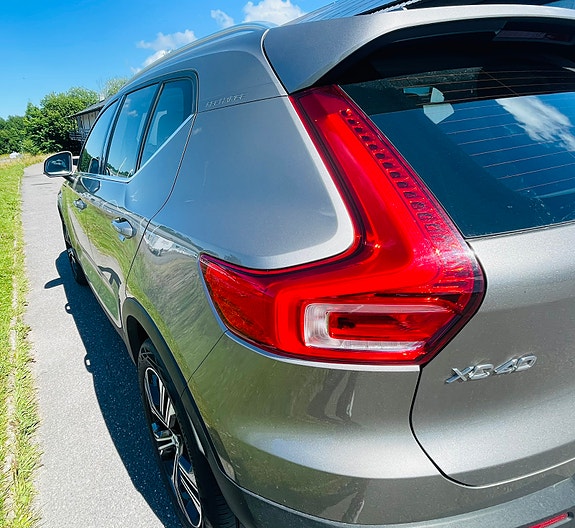 Volvo XC40 5 of 7