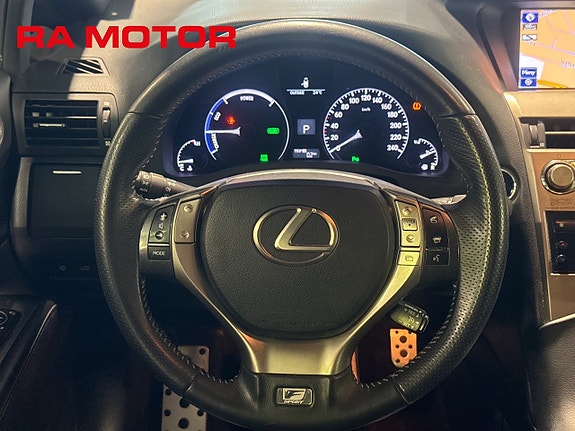 Lexus RX450h 15 of 27