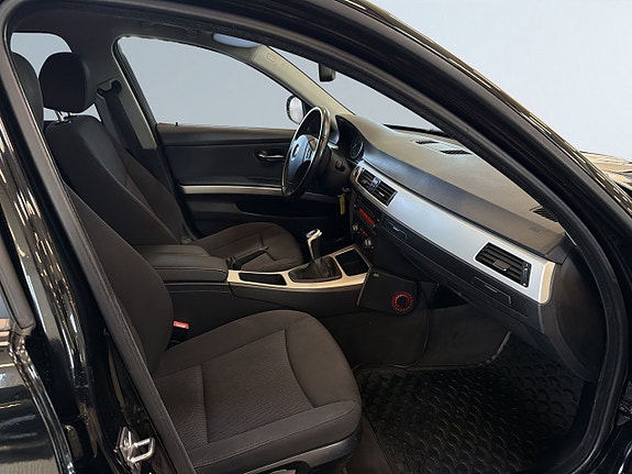 BMW 320d 11 of 20