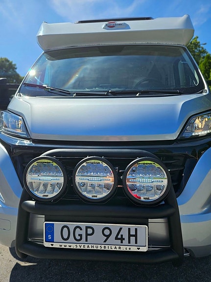 Bürstner BT 736 QB Truma E Lyseo Lågmilad Taksäng (Skybed) 2,3 TDI 2 of 12