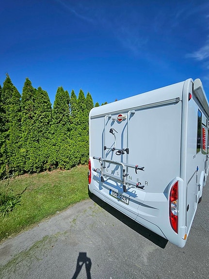 Bürstner BT 736 QB Truma E Lyseo Lågmilad Taksäng (Skybed) 2,3 TDI 3 of 12