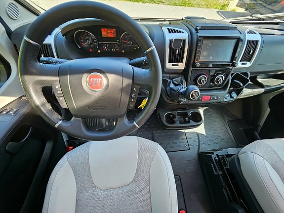Bürstner BT 736 QB Truma E Lyseo Lågmilad Taksäng (Skybed) 2,3 TDI 12 of 12