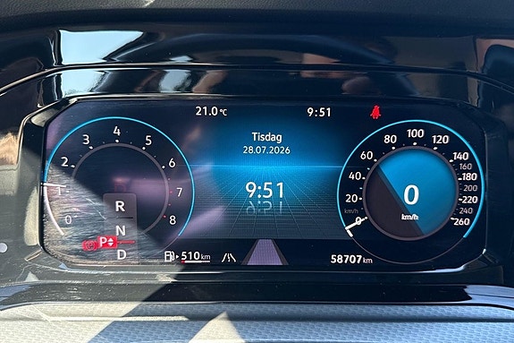 Volkswagen Golf Alltrack 10 of 15