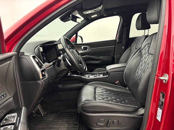 Kia Sorento 13 of 23