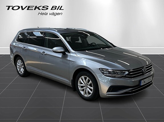 Volkswagen Passat 7 of 16