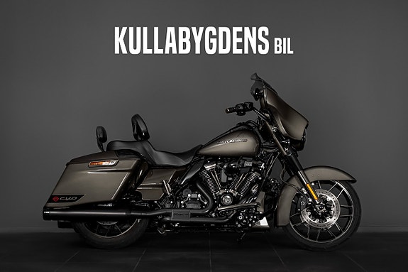 Harley-Davidson CVO Street Glide | Rinehart | Saddlemen | Rockford Fosgate