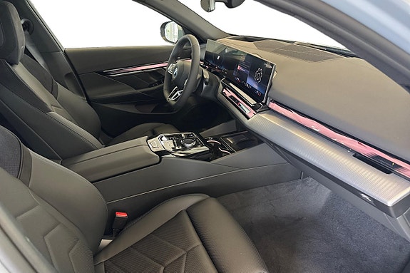 BMW i5 13 of 20