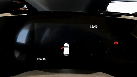 Lexus NX350h 15 of 15