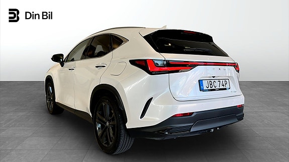 Lexus NX350h 3 of 15