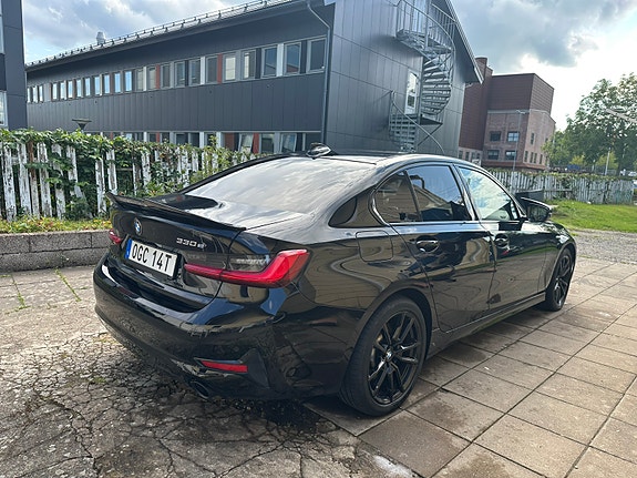 BMW 330e 4 of 9