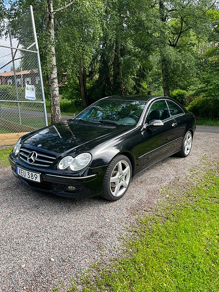 Mercedes-Benz CLK200 5 of 6