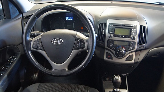 Hyundai i30 8 of 10