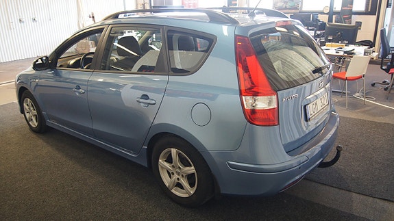 Hyundai i30 3 of 10