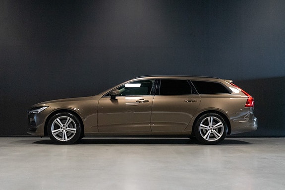 Volvo V90 2 of 18