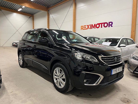 Peugeot 5008 3 of 18