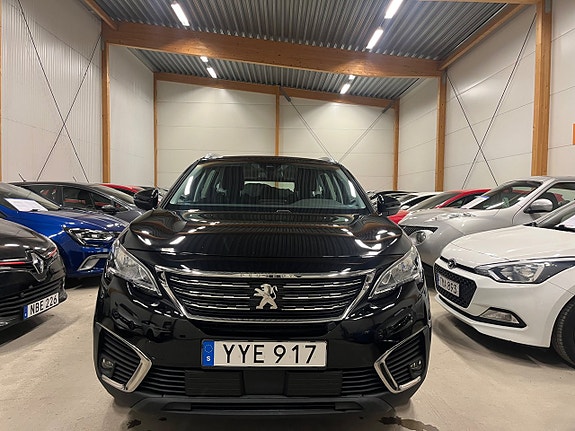 Peugeot 5008 9 of 18